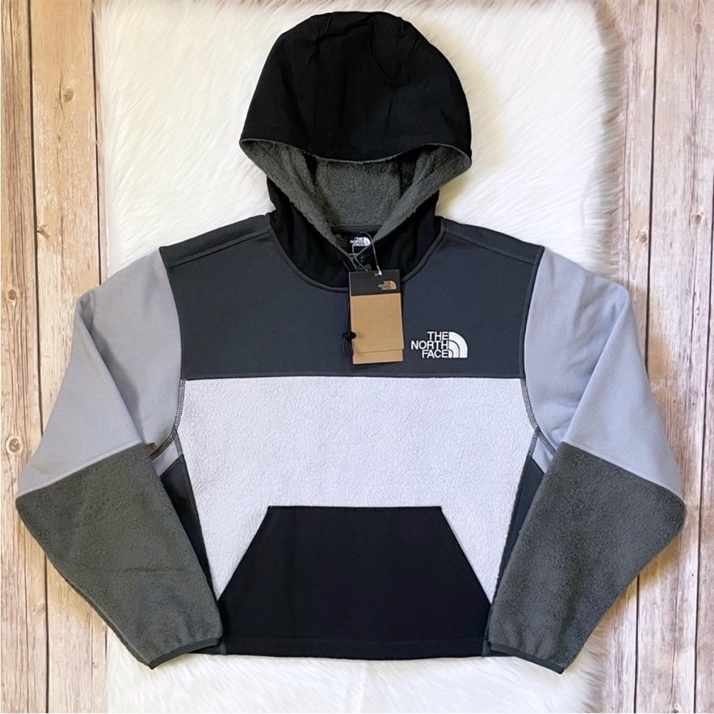 The North Face Women’s Novelty Fleece Hoodie
